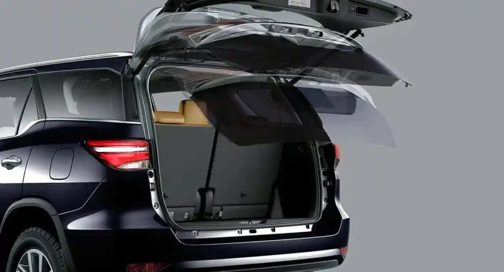 Finally, A Sunroof! 2026 Toyota Fortuner Leaked with ADAS, Dual 12.3-inch Screens & Hybrid Power!