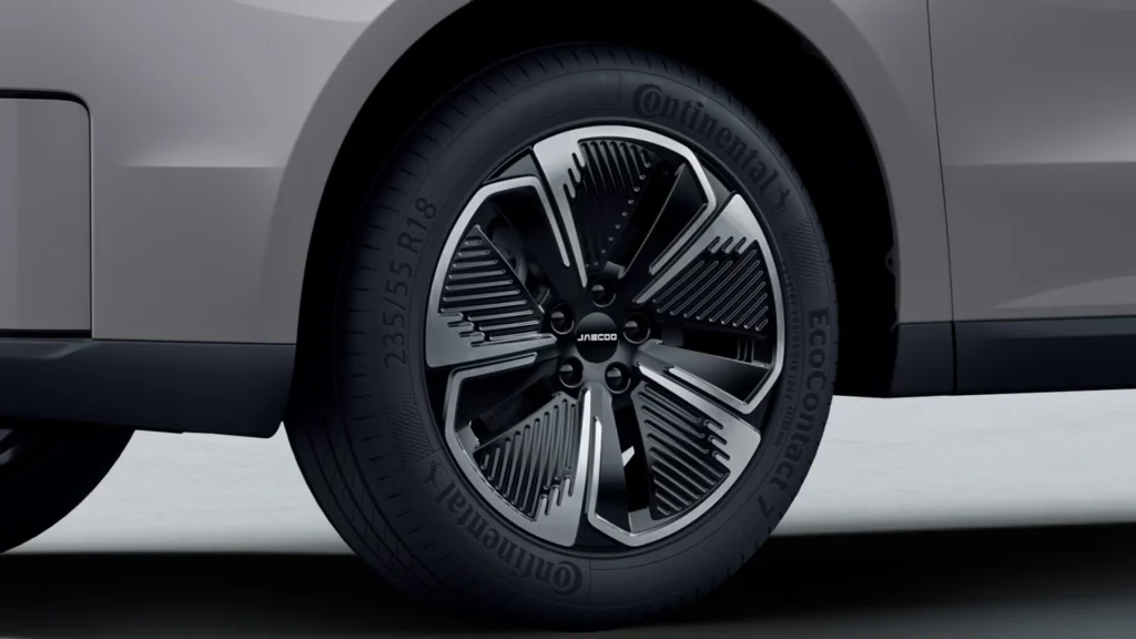 Secret SUV Spotted in India! Chery Jaecoo J5 EV Testing Under JSW Shocks Everyone