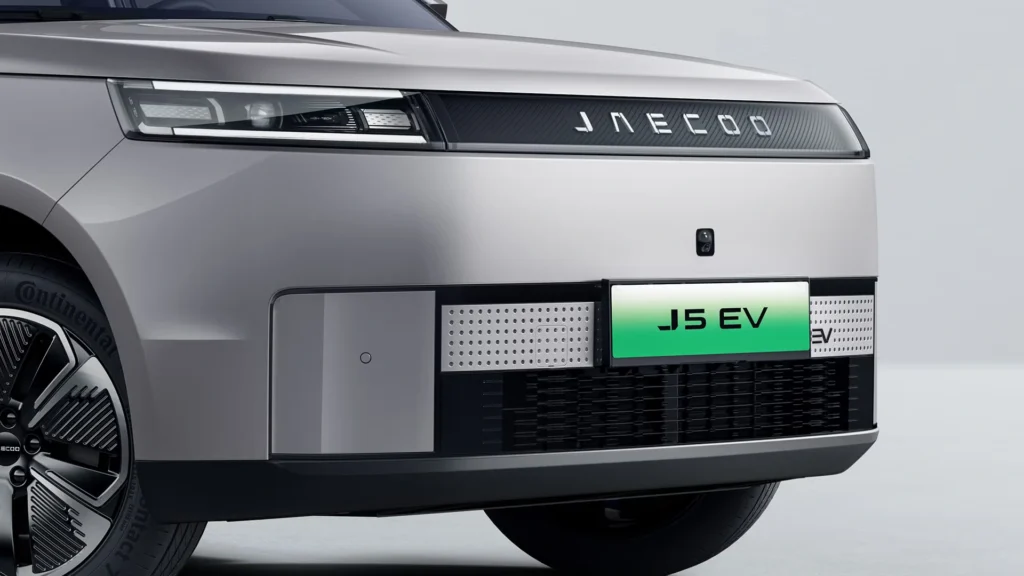 Secret SUV Spotted in India! Chery Jaecoo J5 EV Testing Under JSW Shocks Everyone