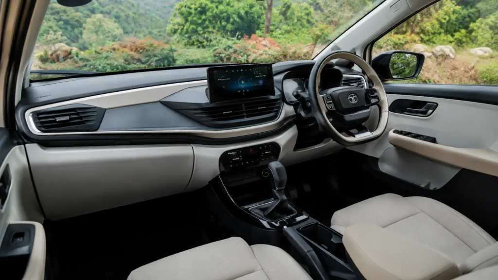 Automatic + CNG at ₹8.70 Lakh? Tata Altroz May Have Nailed the Formula