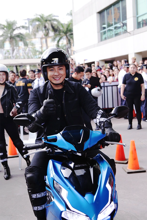 Honda’s Secret Airblade Maxi Scooter Just Leaked In India – Aerox 155 Should Be Worried Now