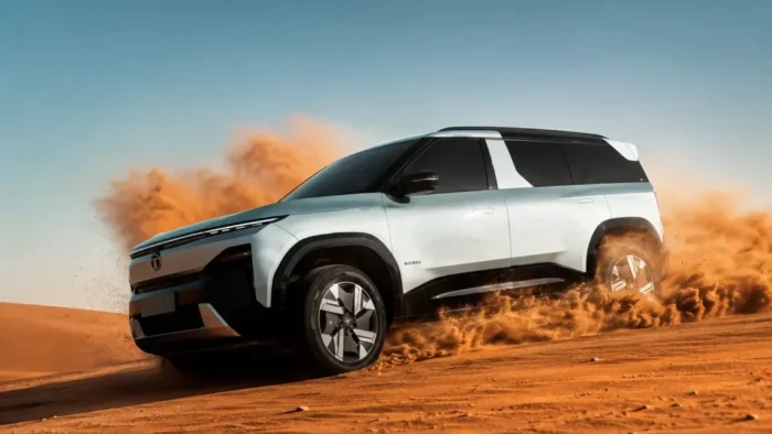 Delhi Just Killed the Petrol 2-Wheeler Future – EV Cars Under ₹30 Lakh Go Tax-Free, Hybrids Left Out