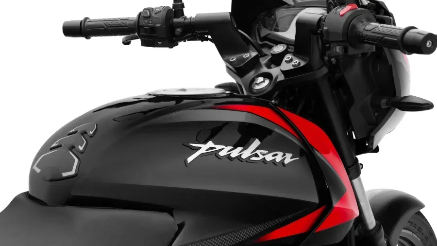 New Bajaj Pulsar 125 Gets Monoshock, Bigger Screen & New Lights – Biggest Upgrade Yet