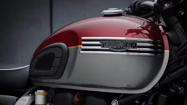 New Triumph Bonneville 400 Finally Coming: Stunning Retro Look, 349cc Engine & BIG Royal Enfield Rival!